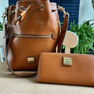Dooney and bourke